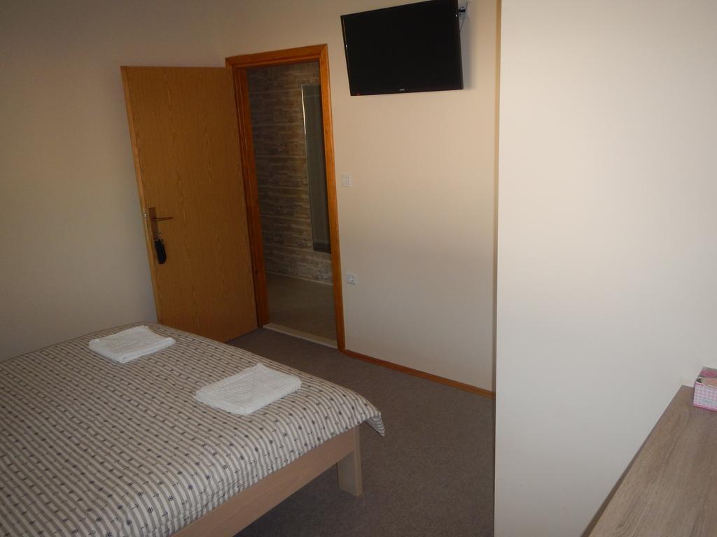 Riverside Guesthouse Pocitelj Экстерьер фото
