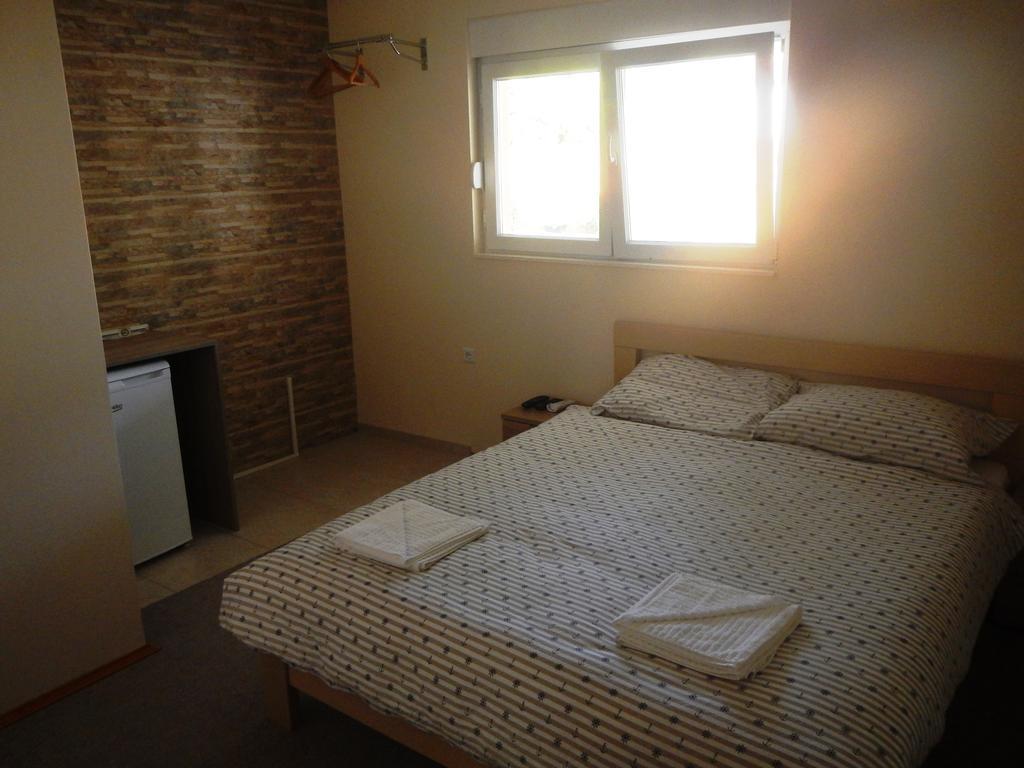 Riverside Guesthouse Pocitelj Экстерьер фото