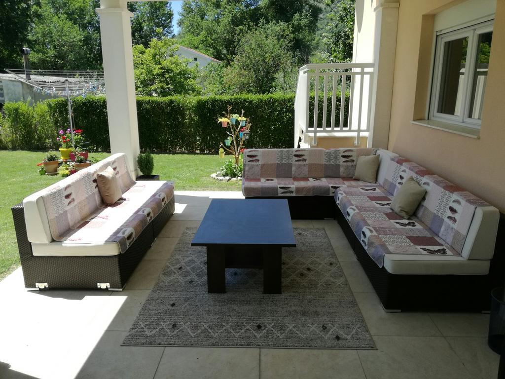 Riverside Guesthouse Pocitelj Экстерьер фото